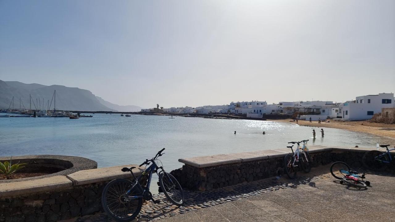 Suite Marrakech Beach, La Graciosa. Caleta de Sebo Bagian luar foto