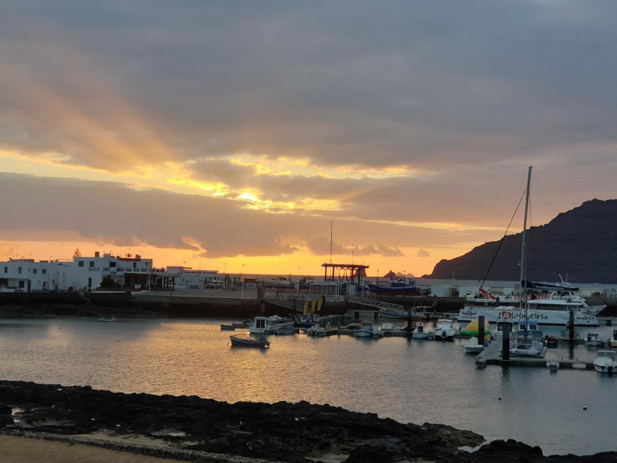 Suite Marrakech Beach, La Graciosa. Caleta de Sebo Bagian luar foto